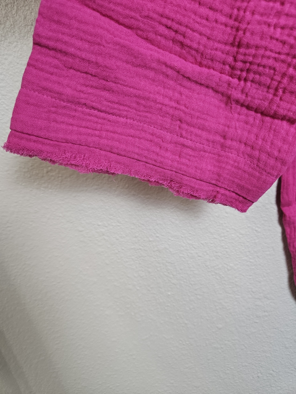 Belle Beach by Kim Gravel Hot Pink Split V Gauze Tunic Large - Picture 3 of 9